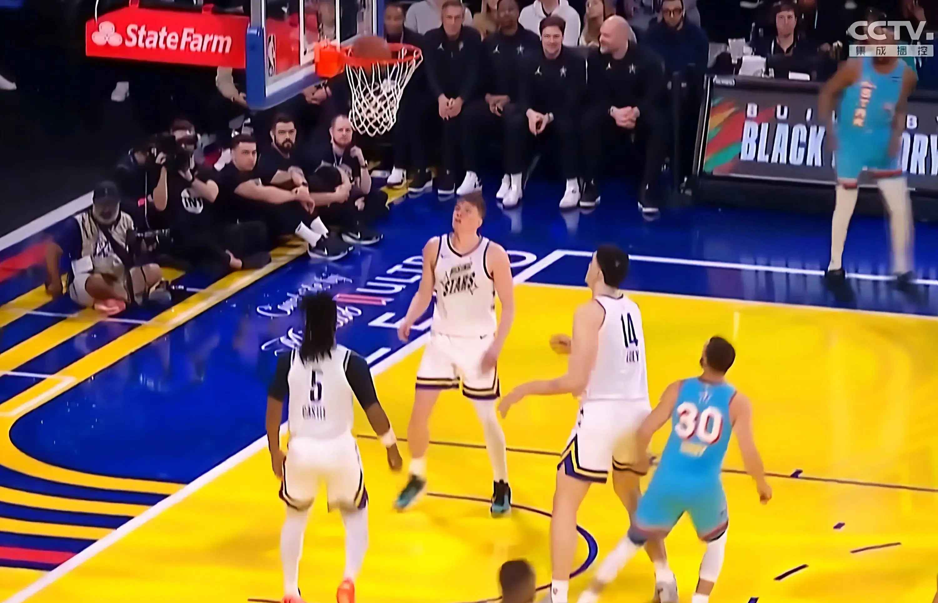 球队备战决赛,争取国际赛事的冠军 球队备战决赛,争取国际赛事的冠军