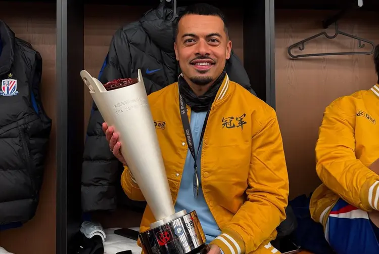 球队备战决赛,争取国际赛事的冠军 球队备战决赛,争取国际赛事的冠军