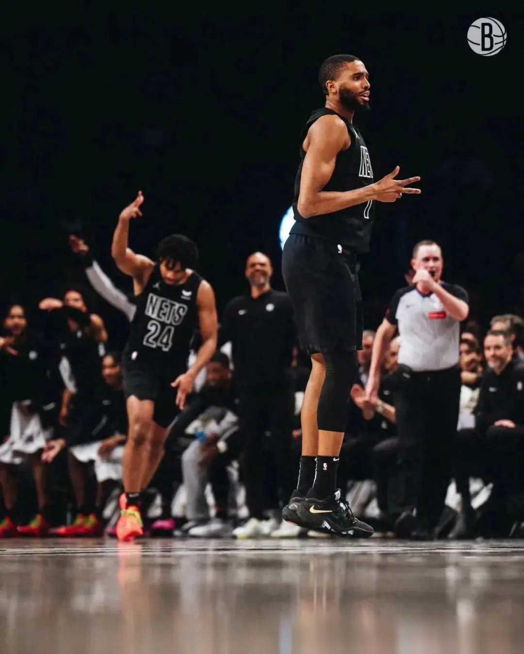 篮网年轻队员崭露头角,展现出色潜力的简单介绍 篮网年轻队员崭露头角,展现出色潜力的简单介绍