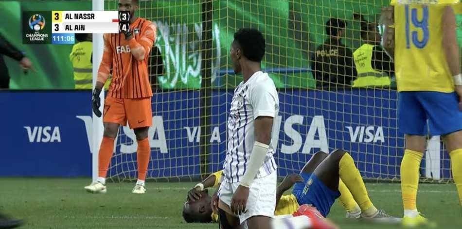 亚冠比赛中出现一场惊心动魄的对决 亚冠比赛中出现一场惊心动魄的对决