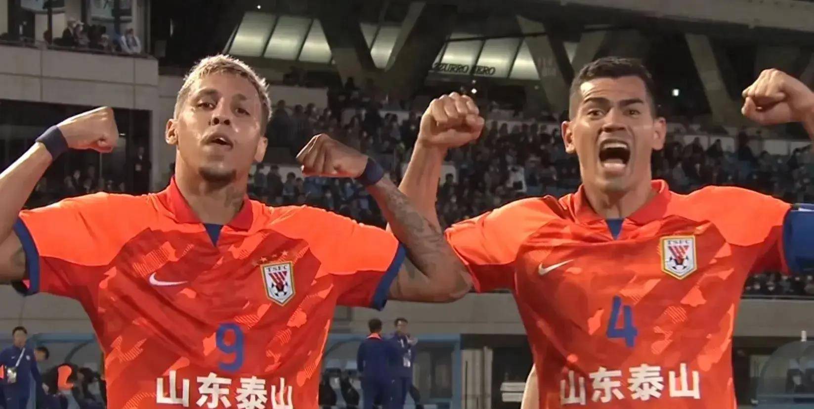 亚冠比赛中出现一场惊心动魄的对决 亚冠比赛中出现一场惊心动魄的对决