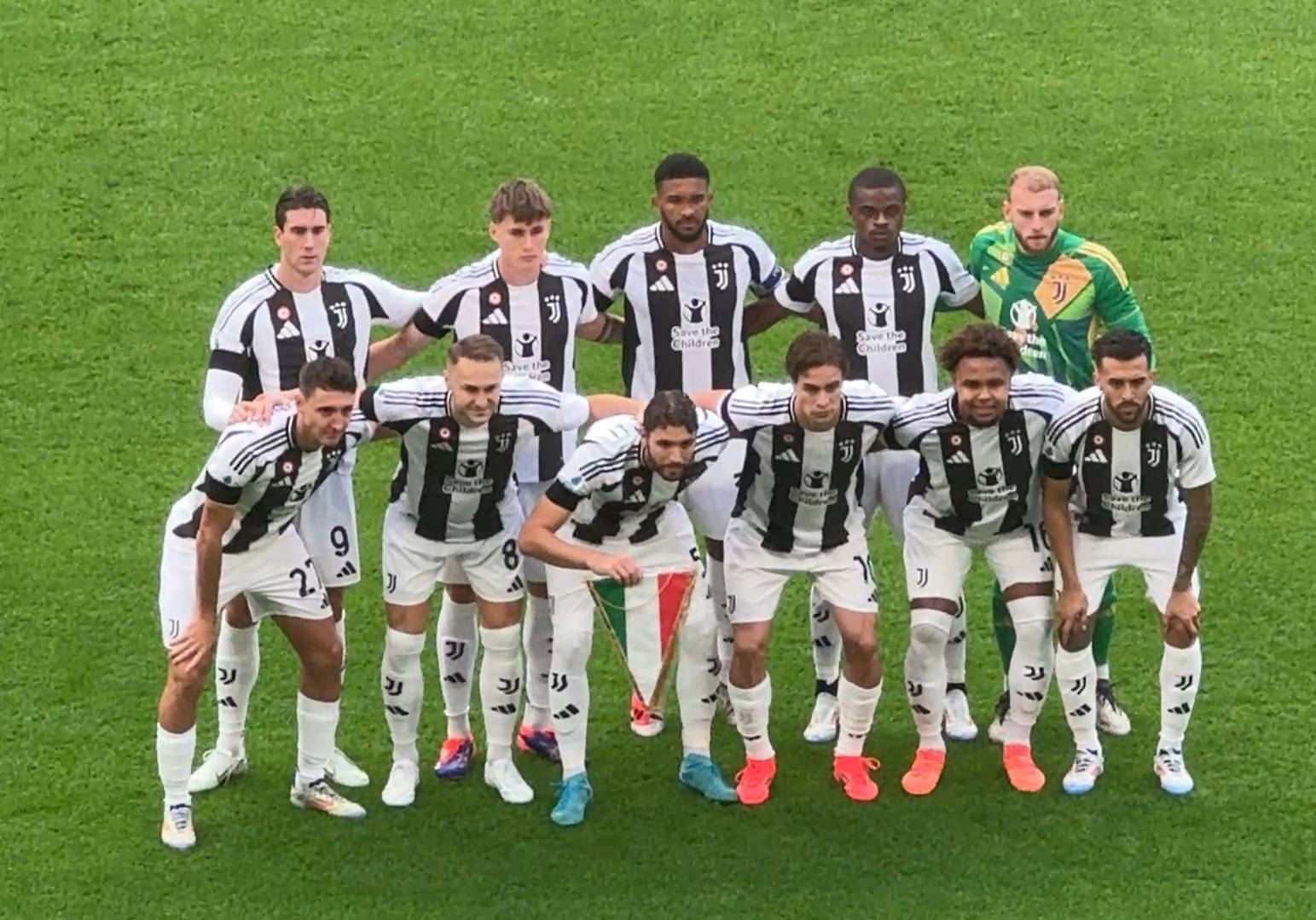 尤文图斯中场发挥关键作用,球队整体实力不容小觑的简单介绍 尤文图斯中场发挥关键作用,球队整体实力不容小觑的简单介绍