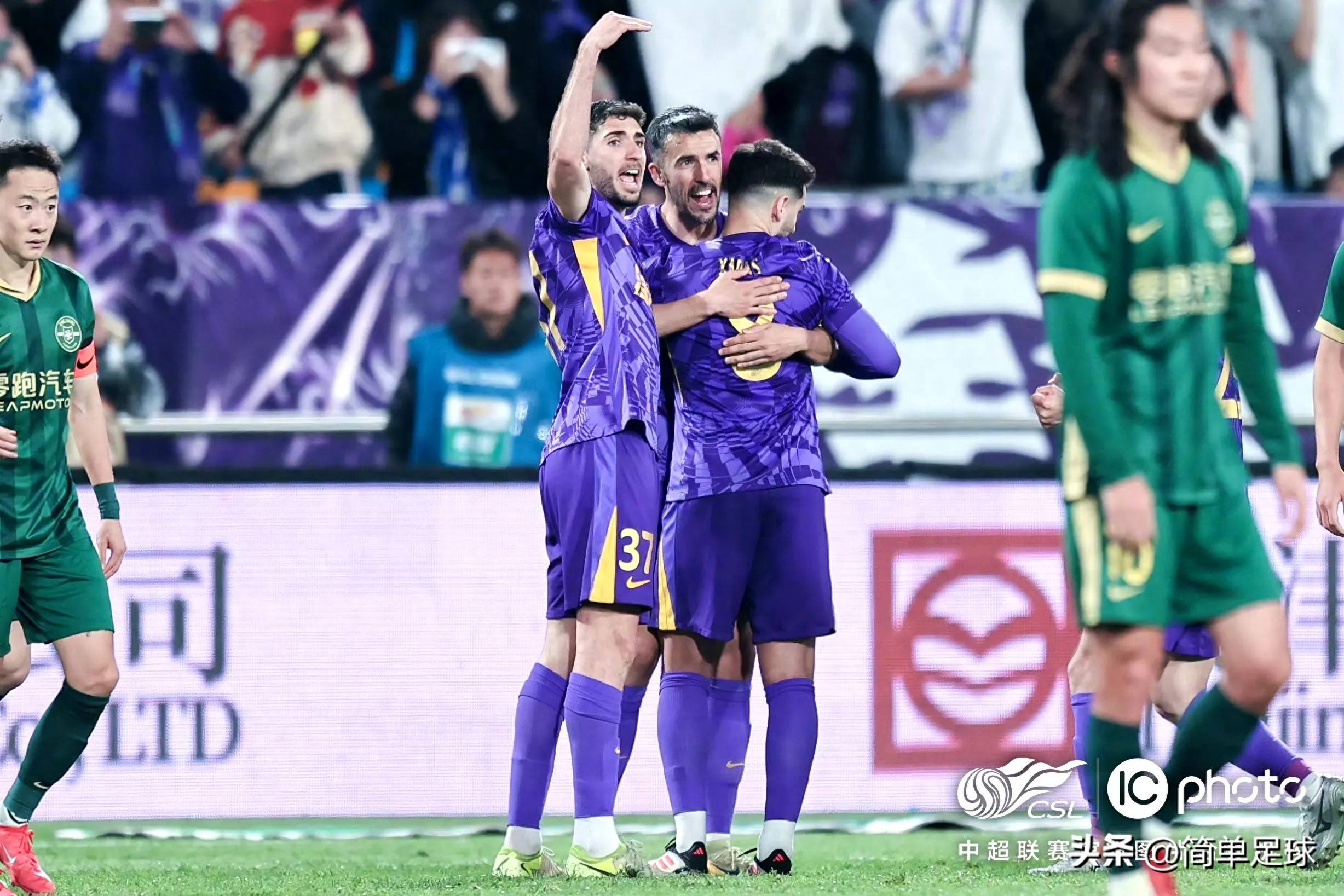 天津球队在最近一场比赛中获得惊人胜利的简单介绍
