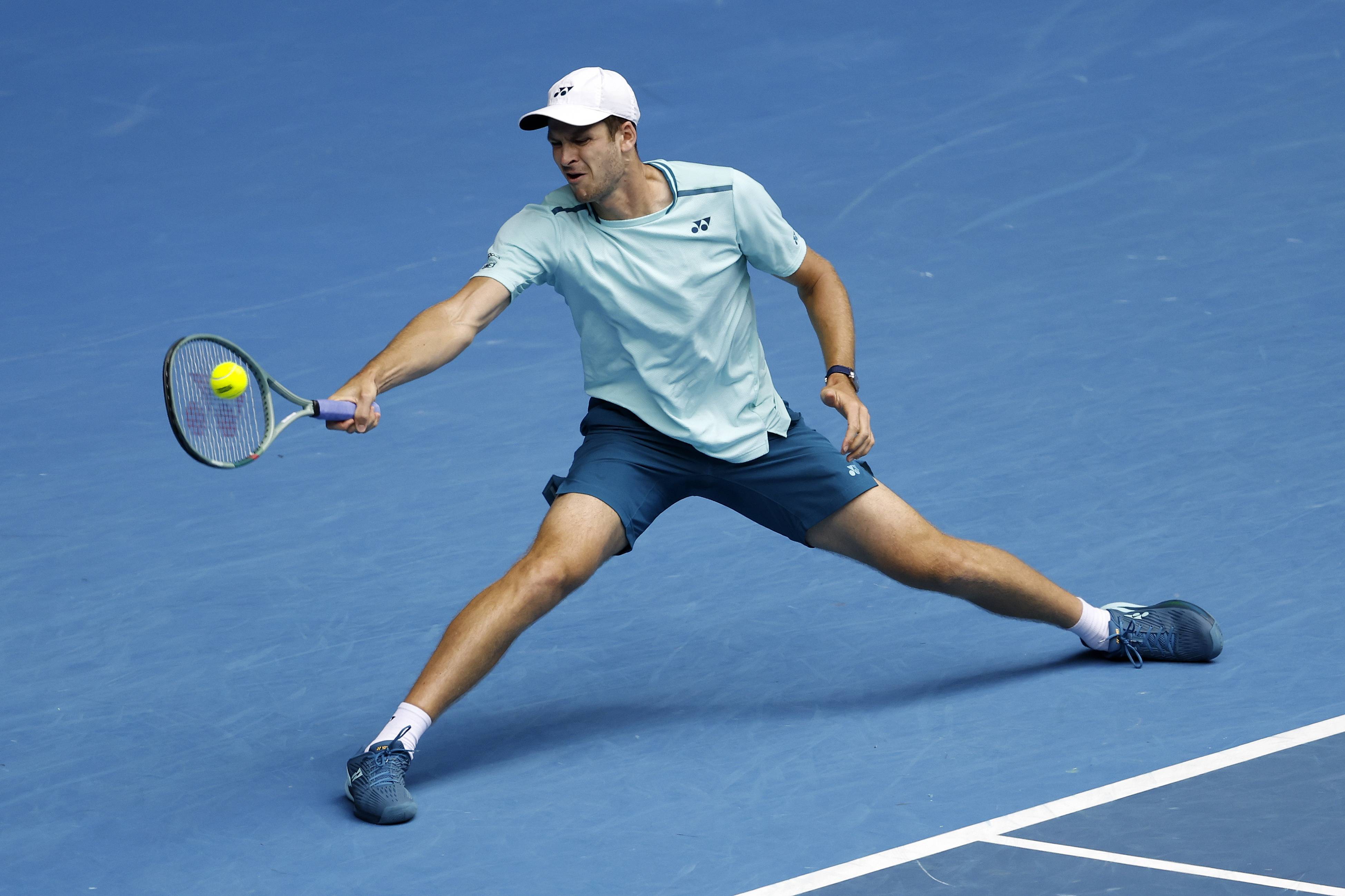 俄罗斯网球选手夺冠,实力出众 俄罗斯网球选手夺冠,实力出众