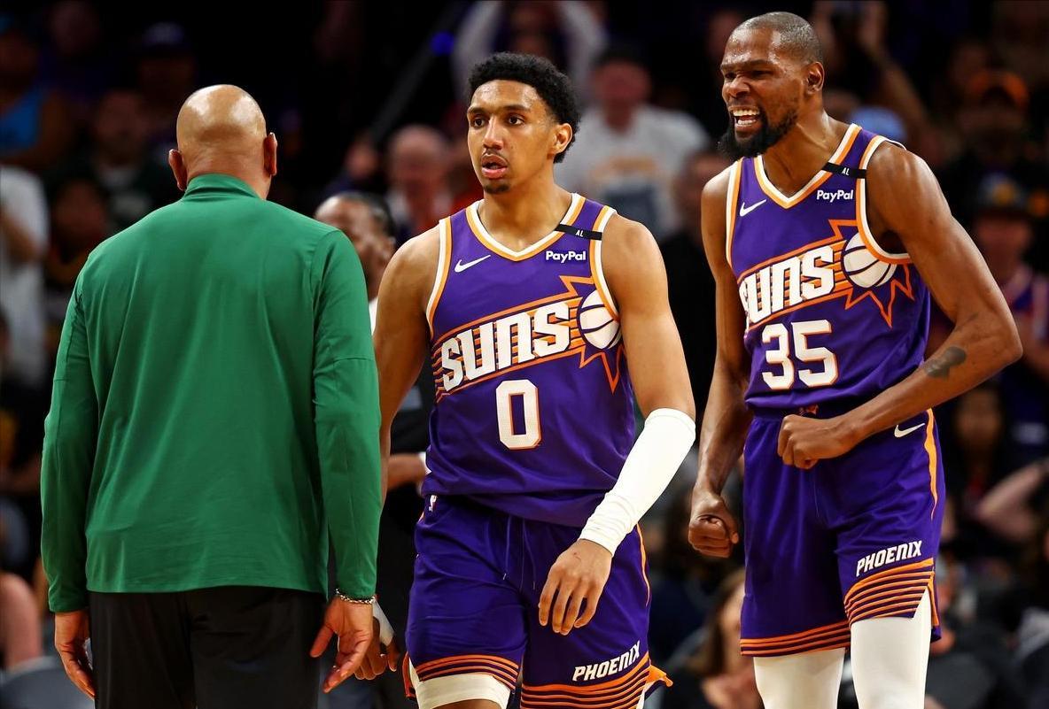 美国篮球巨星频频受伤,球队面临新挑战 美国篮球巨星频频受伤,球队面临新挑战