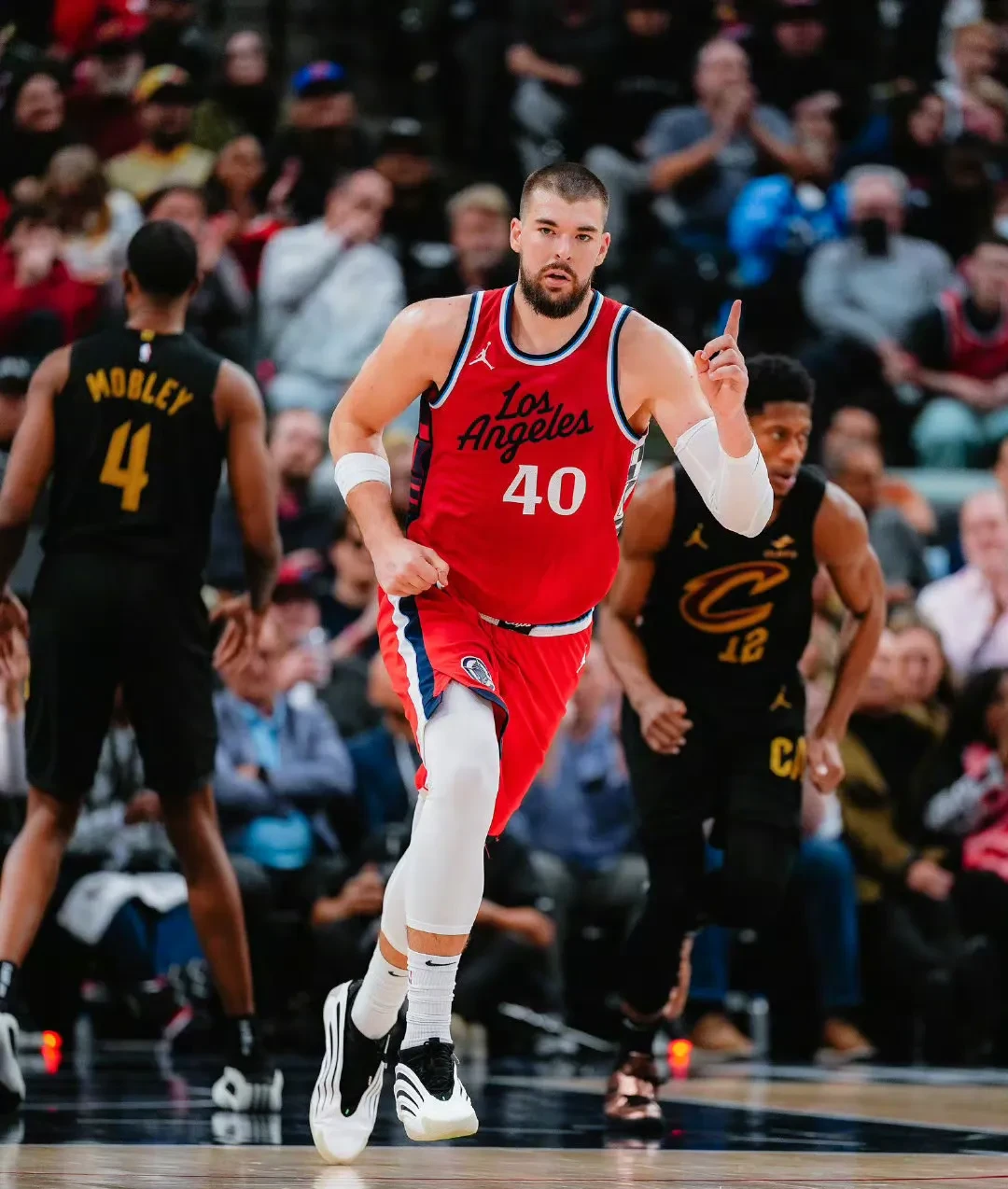 快船横扫灰熊，取得三连胜的简单介绍