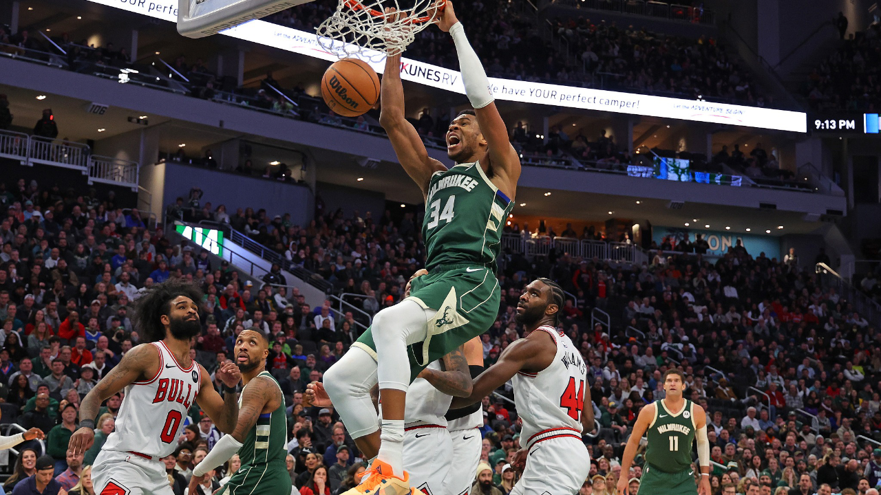 北京队力克公牛，范弗利特高光表现