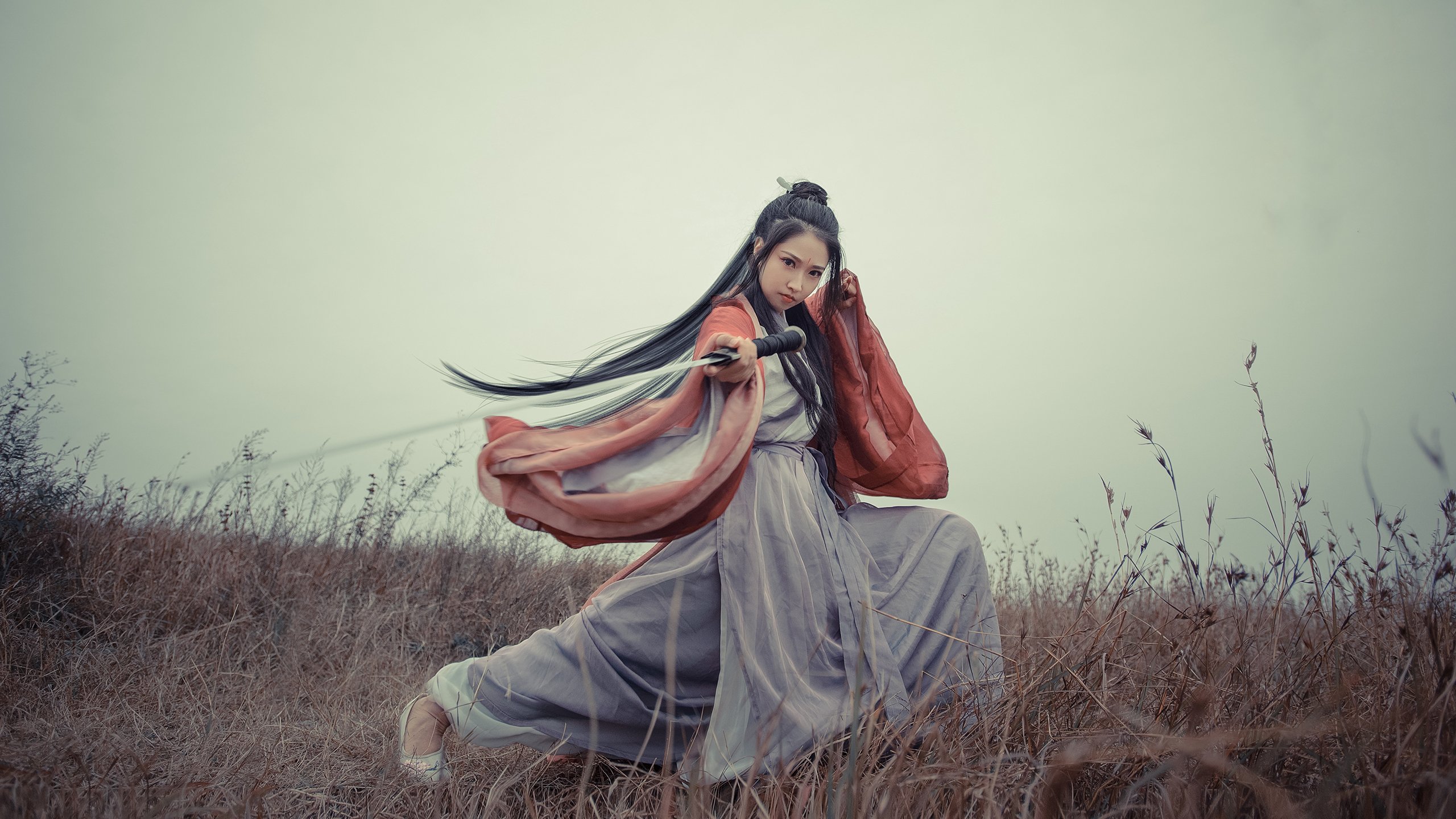 从希腊碾压贝蒂斯，到佩德里在美加墨加冕，足球世界的秩序重置