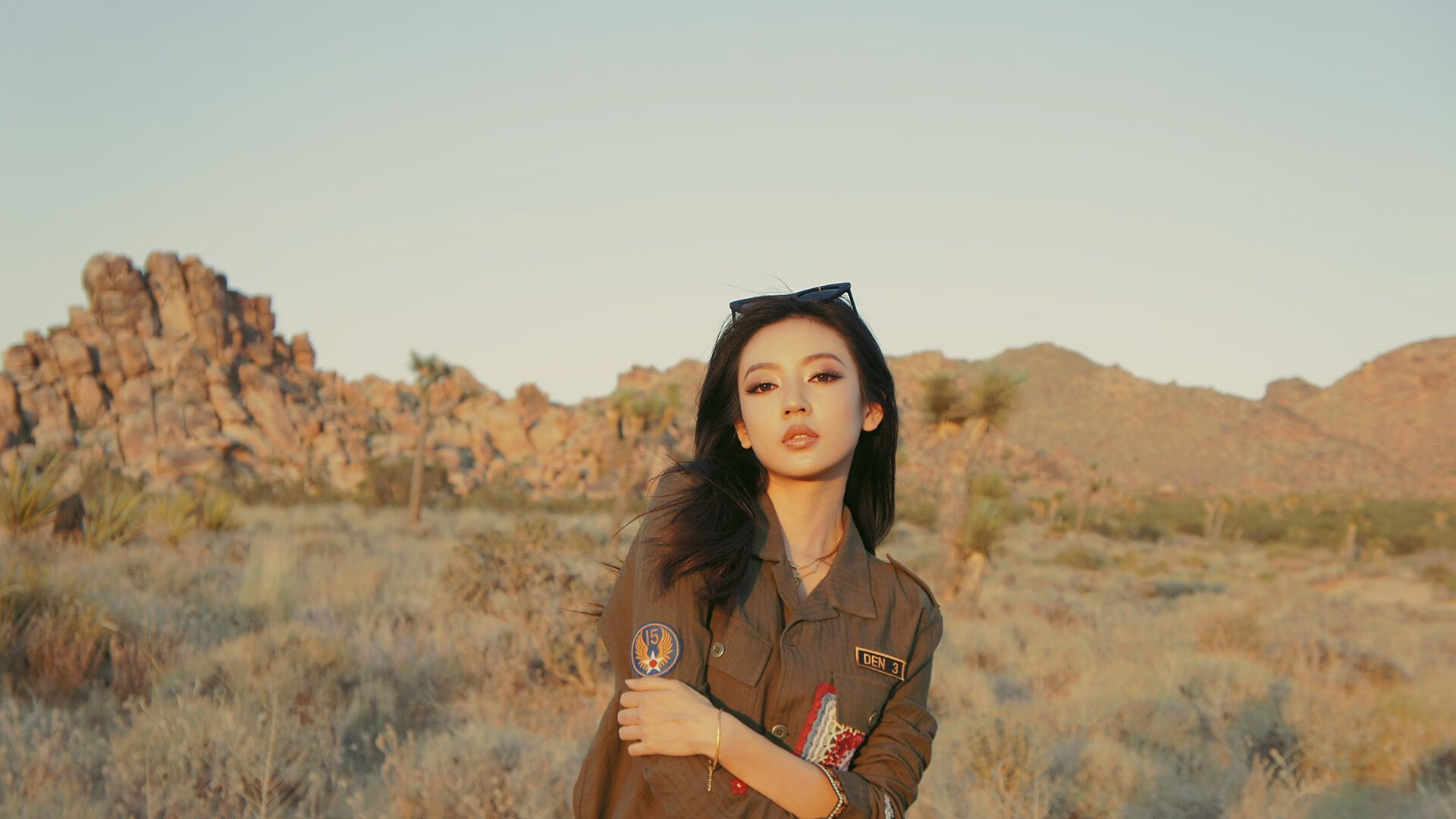 雄鹿团队之力轻取掘金，哈利伯顿独舞引领步行者