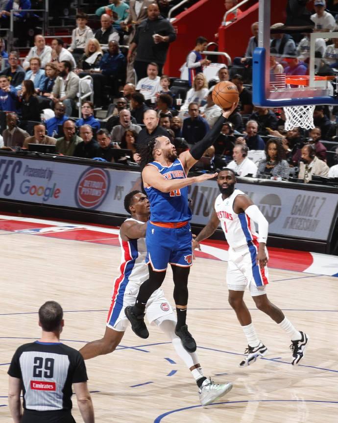 鹈鹕关键战突围独行侠，伦纳德成为关键先生